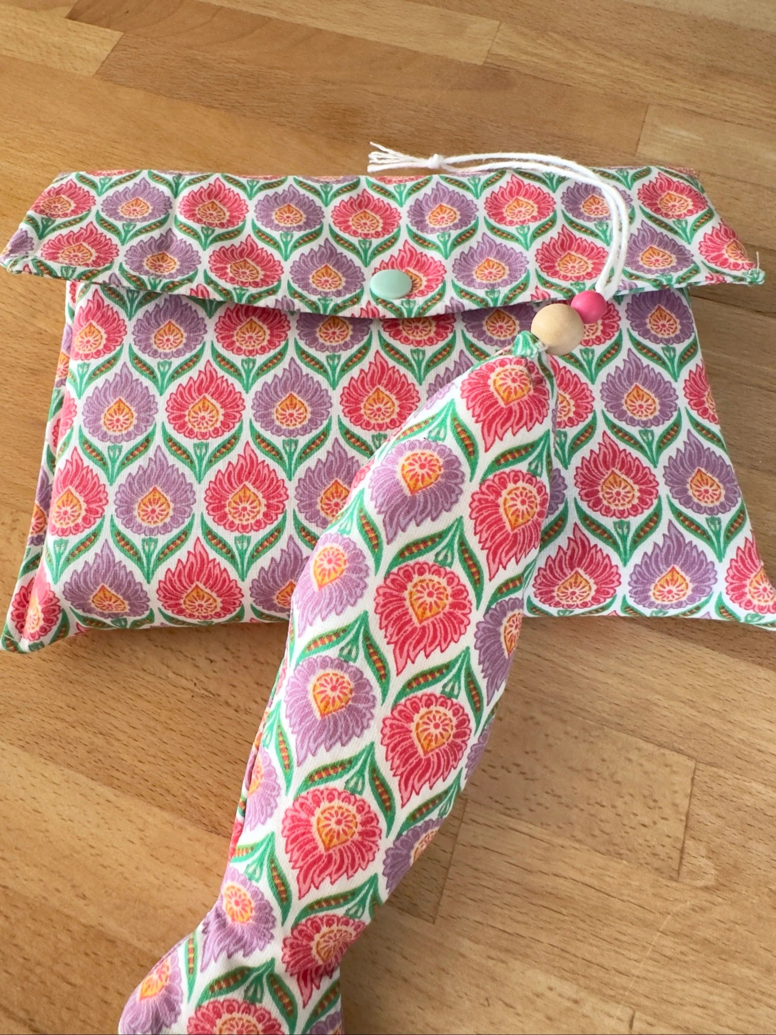 Pochette livre de poche et poisson déco